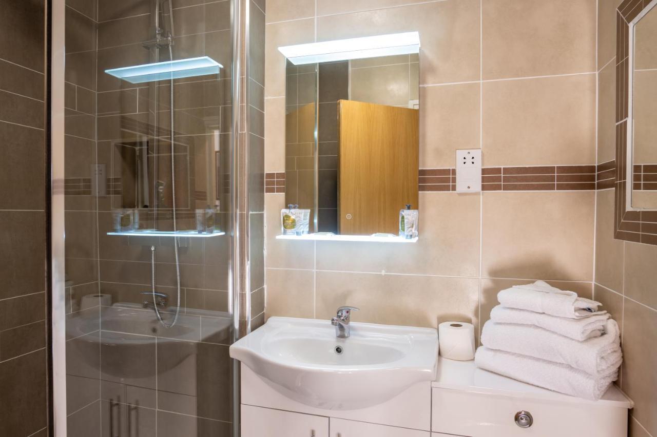 Balmoral Hotel, 3* Belfast